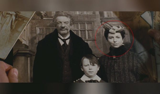 Алиса Хазанова в фильме «Женщина в черном»