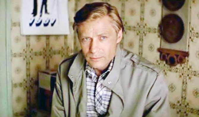 Кадр из фильма «Змеелов»