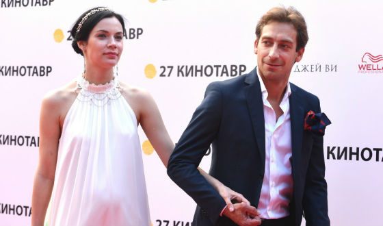Сейчас Ткаченко женат на Екатерине Стеблиной
