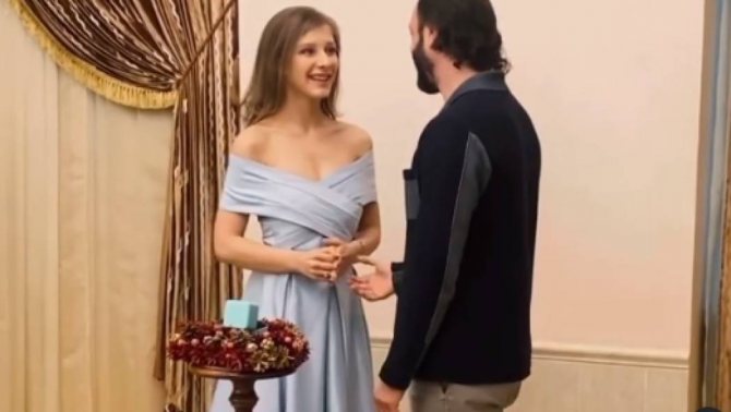 Страсти кипят: какие изменения в личной жизни звезд произошли за время пандемии